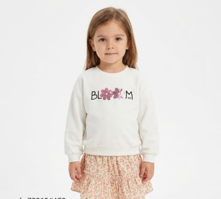 طقم ملابس للبنات، مصنوع منخامات مستورده