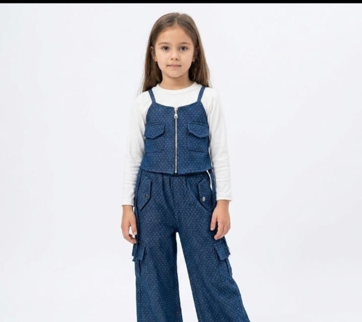 Modern girls' outfit