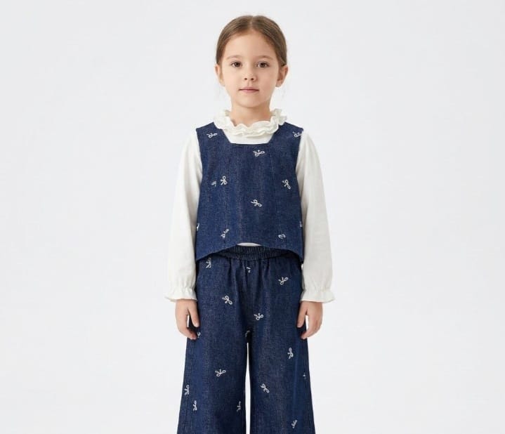 Girls' outfit Made of imported fabric